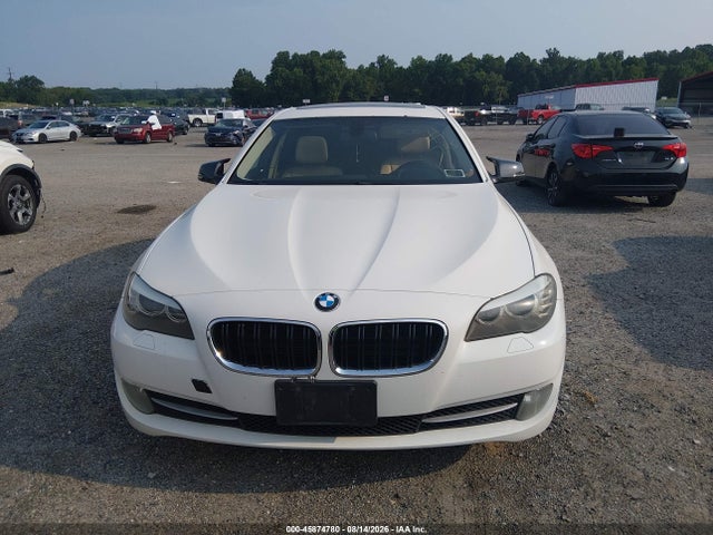 2011 Bmw 528i მანქანა იყიდება აუქციონზე, vin: WBAFR1C59BC260263, აუქციონის ნომერი: 45874780