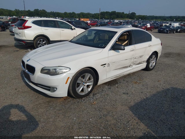 2011 Bmw 528i მანქანა იყიდება აუქციონზე, vin: WBAFR1C59BC260263, აუქციონის ნომერი: 45874780