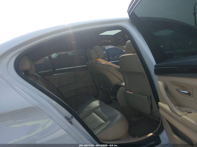 2011 Bmw 528i მანქანა იყიდება აუქციონზე, vin: WBAFR1C59BC260263, აუქციონის ნომერი: 45874780