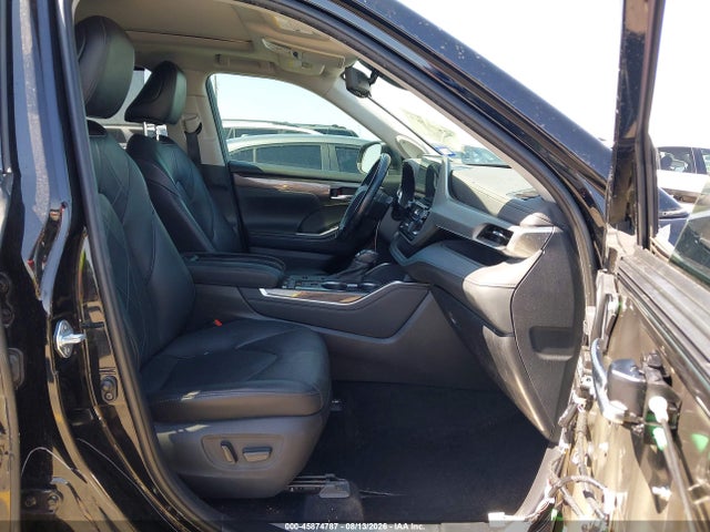 2021 Toyota Highlander Platinum მანქანა იყიდება აუქციონზე, vin: 5TDFZRAH1MS071154, აუქციონის ნომერი: 45874787
