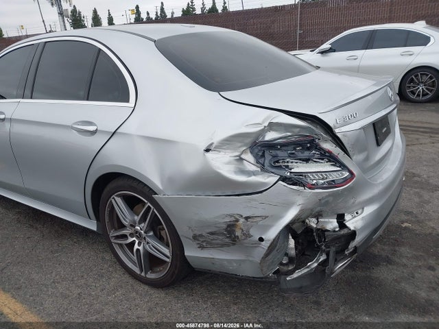 45874798 :رقم المزاد ، WDDZF4JB5KA626336 vin ، 2019 Mercedes-benz E 300 مزاد بيع