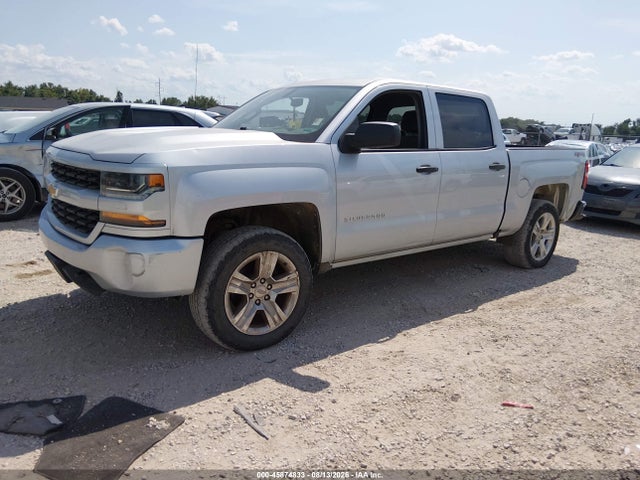 Chevrolet Silverado 1500 Custom 2018 3GCUKPEC2JG153290 Image 2