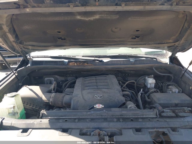 5TFUY5F14KX865992 Toyota Tundra Sr5 5.7l V8