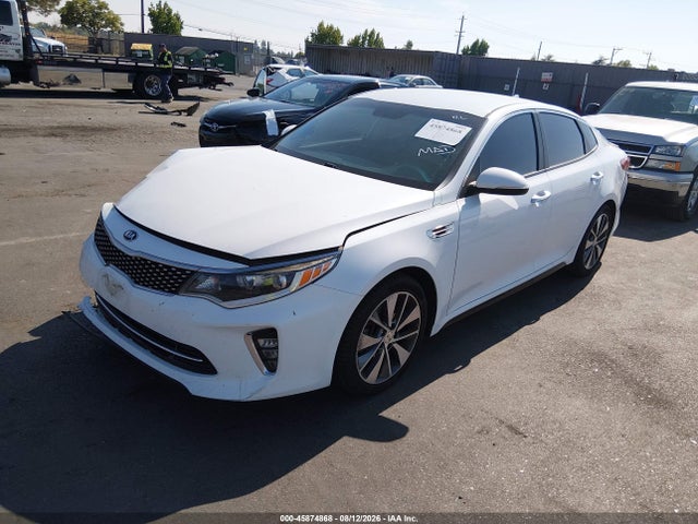KIA Optima S 2018 5XXGT4L30JG253936 Image 2