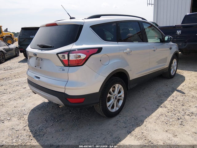 Продажа на аукционе авто 2018 Ford Escape Se, vin: 1FMCU9GD1JUD08752, номер лота: 45874877