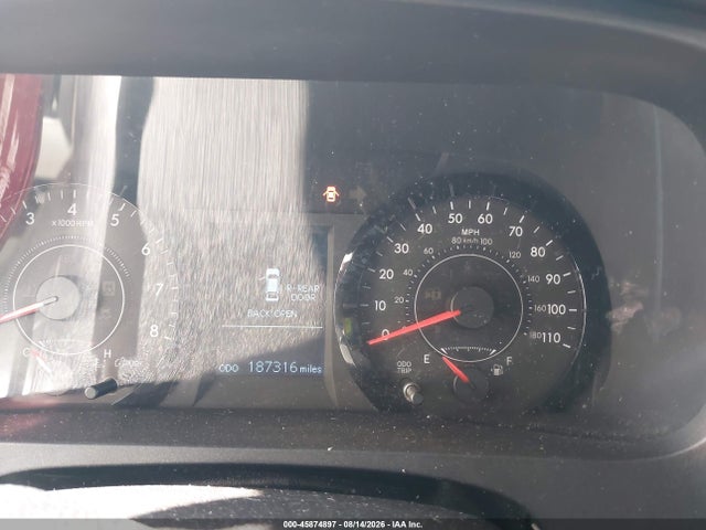 2015 Toyota Sienna Le 8 Passenger მანქანა იყიდება აუქციონზე, vin: 5TDKK3DC9FS618562, აუქციონის ნომერი: 45874897