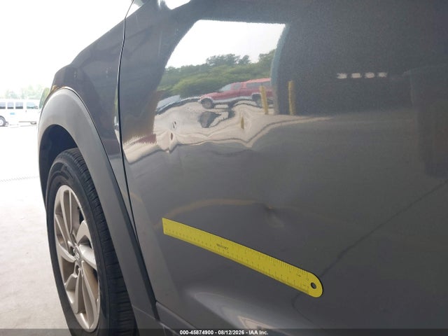 45874900 :رقم المزاد ، KM8J2CA49JU680987 vin ، 2018 Hyundai Tucson Se مزاد بيع