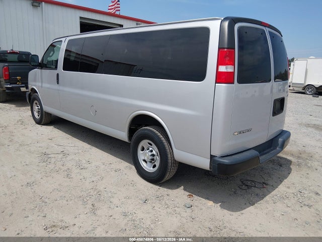 Продажа на аукционе авто 2020 Chevrolet Express Passenger Rwd 3500 Extended Wheelbase Ls, vin: 1GAZGNFP9L1235833, номер лота: 45874906