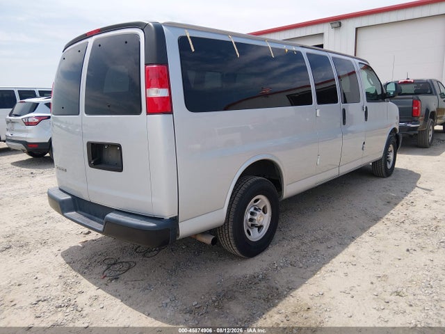 Продажа на аукционе авто 2020 Chevrolet Express Passenger Rwd 3500 Extended Wheelbase Ls, vin: 1GAZGNFP9L1235833, номер лота: 45874906