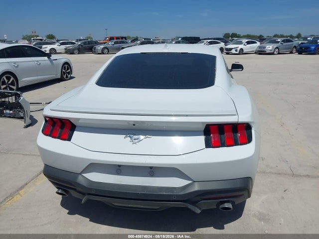 Ford Mustang Ecoboost Premium Fastback 2024 1FA6P8TH4R5145702 Image 17