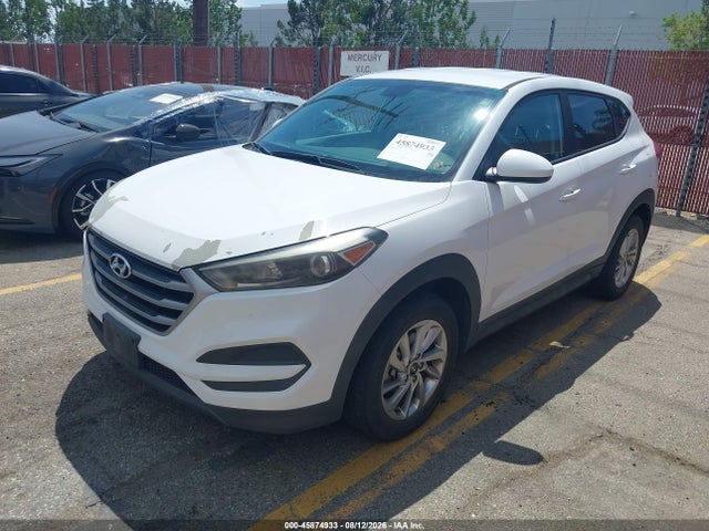 Hyundai TUCSON SE 2018 KM8J23A44JU710459 Image 2