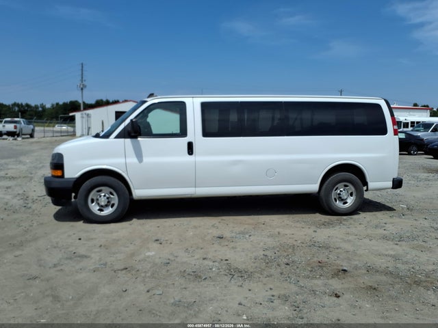 Продажа на аукционе авто 2020 Chevrolet Express Passenger Rwd 3500 Extended Wheelbase Ls, vin: 1GAZGNFG8L1253725, номер лота: 45874957