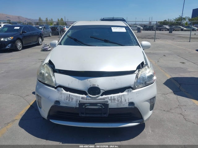 JTDKN3DU2F0413443 Toyota Prius Two
