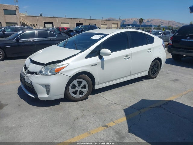 JTDKN3DU2F0413443 Toyota Prius Two