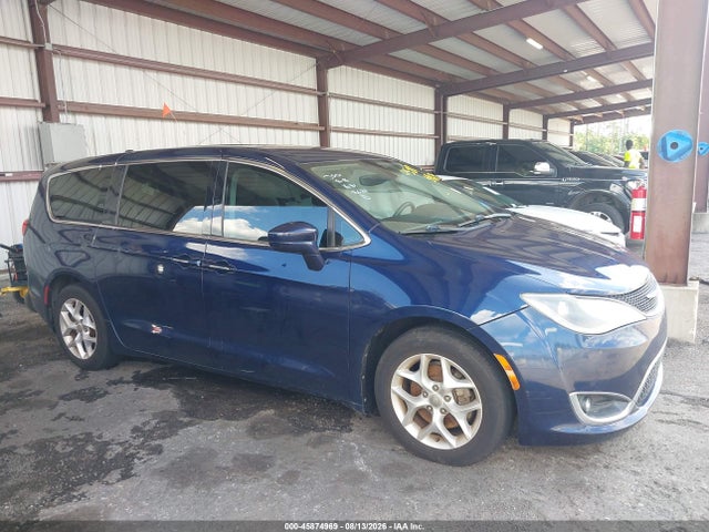 Продажа на аукционе авто 2018 Chrysler Pacifica Touring Plus, vin: 2C4RC1FG7JR108681, номер лота: 45874969