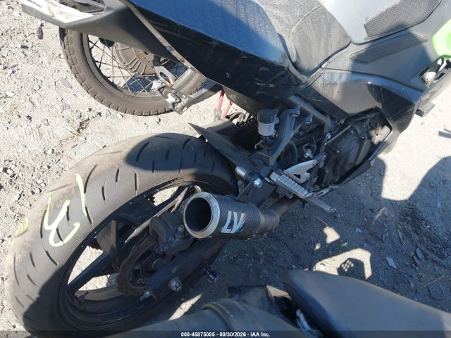 Продажа на аукционе авто 2019 Kawasaki Ex400, vin: JKAEXKG1XKDA33236, номер лота: 45875085