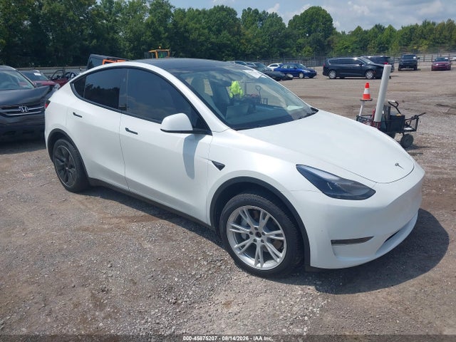 2024 Tesla Model Y Long Range Dual Motor All-wheel Drive მანქანა იყიდება აუქციონზე, vin: 7SAYGDEE6RA270598, აუქციონის ნომერი: 45875207