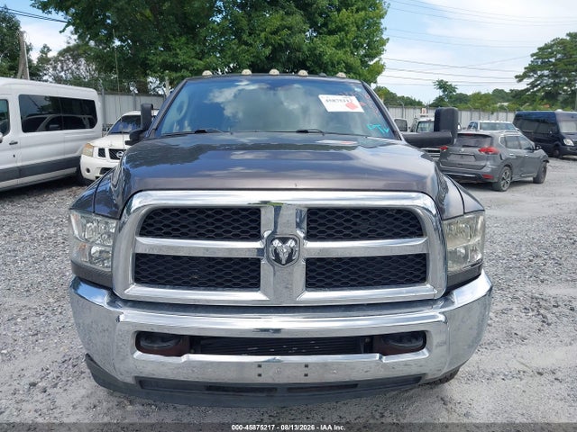 45875217 :رقم المزاد ، 3C63RRGL1JG220775 vin ، 2018 Ram 3500 Tradesman  4x4 8' Box مزاد بيع
