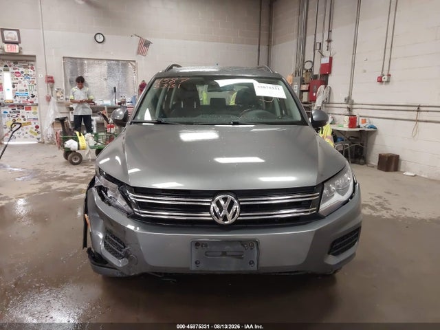 45875331 :رقم المزاد ، WVGAV7AX2GW539247 vin ، 2016 Volkswagen Tiguan S مزاد بيع