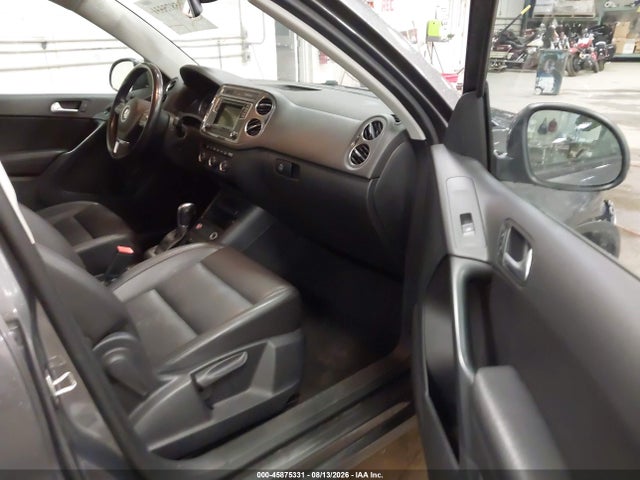 45875331 :رقم المزاد ، WVGAV7AX2GW539247 vin ، 2016 Volkswagen Tiguan S مزاد بيع