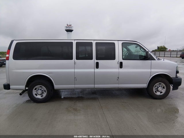 2020 Chevrolet Express Passenger Rwd 3500 Extended Wheelbase Ls მანქანა იყიდება აუქციონზე, vin: 1GAZGNFG1L1234014, აუქციონის ნომერი: 45875402
