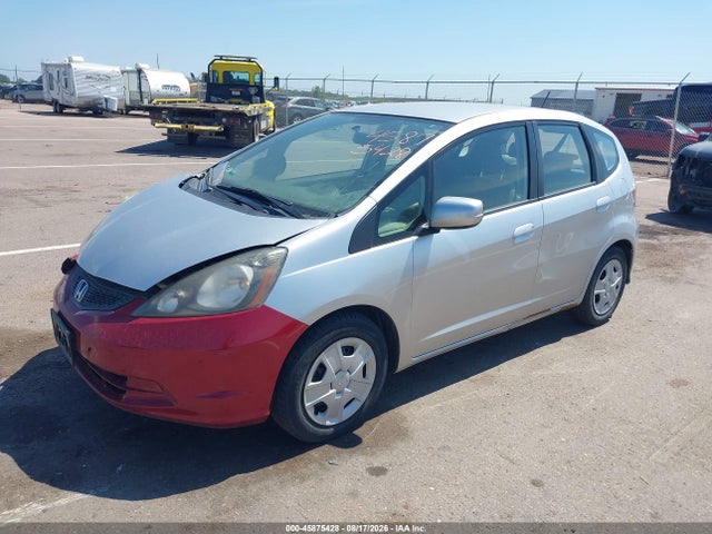 45875428 :رقم المزاد ، JHMGE8G38DC007621 vin ، 2013 Honda Fit مزاد بيع