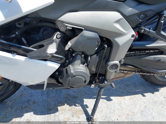 Triumph Motorcycle Daytona 660 2025 SMTL23UF8STBU9351 Image 9