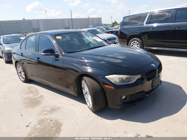 2014 Bmw 320i მანქანა იყიდება აუქციონზე, vin: WBA3B1C59EK135510, აუქციონის ნომერი: 45875642
