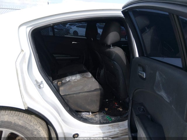 45875674 :رقم المزاد ، 2C3CDXBG8FH863478 vin ، 2015 Dodge Charger Se مزاد بيع