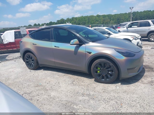 2022 Tesla Model Y Long Range Dual Motor All-wheel Drive მანქანა იყიდება აუქციონზე, vin: 7SAYGDEE0NF426762, აუქციონის ნომერი: 45875727