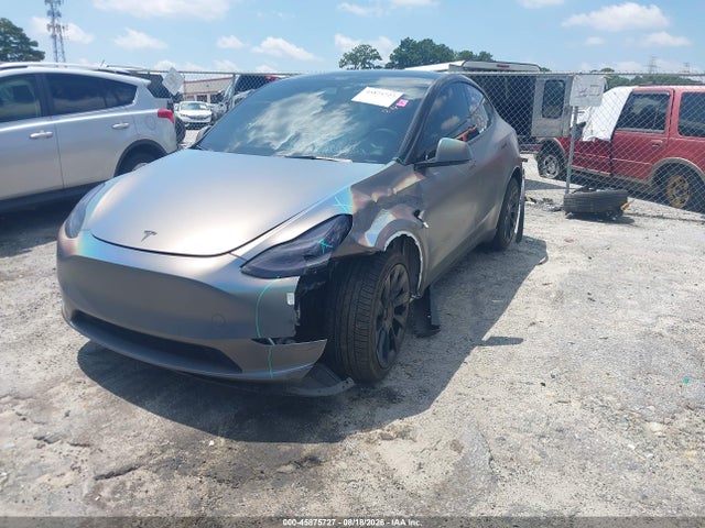 2022 Tesla Model Y Long Range Dual Motor All-wheel Drive მანქანა იყიდება აუქციონზე, vin: 7SAYGDEE0NF426762, აუქციონის ნომერი: 45875727