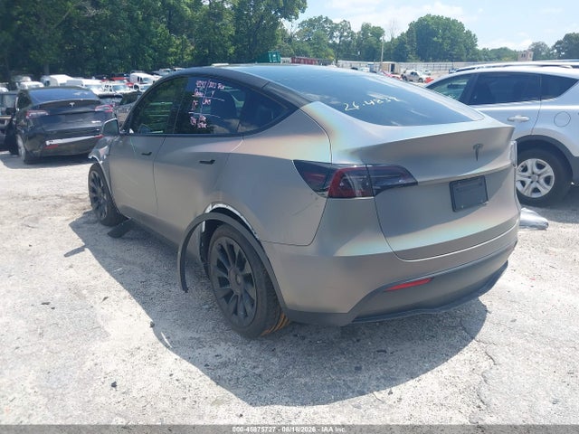 2022 Tesla Model Y Long Range Dual Motor All-wheel Drive მანქანა იყიდება აუქციონზე, vin: 7SAYGDEE0NF426762, აუქციონის ნომერი: 45875727