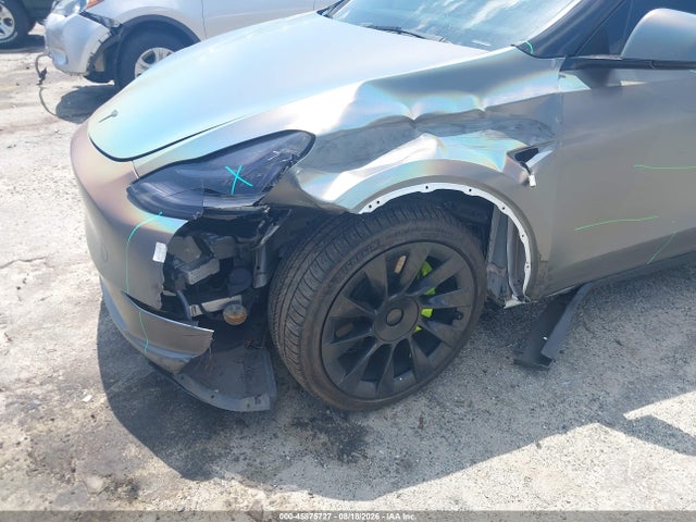 2022 Tesla Model Y Long Range Dual Motor All-wheel Drive მანქანა იყიდება აუქციონზე, vin: 7SAYGDEE0NF426762, აუქციონის ნომერი: 45875727