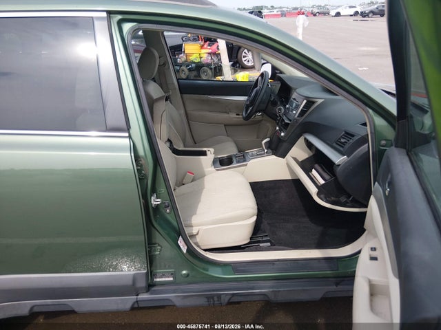 45875741 :رقم المزاد ، 4S4BRCCC7A3355667 vin ، 2010 Subaru Outback 2.5i Premium مزاد بيع