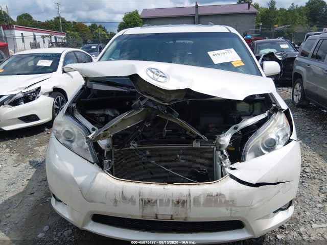 45875777 :رقم المزاد ، 5TDDZ3DC3HS156104 vin ، 2017 Toyota Sienna Xle 7 Passenger مزاد بيع