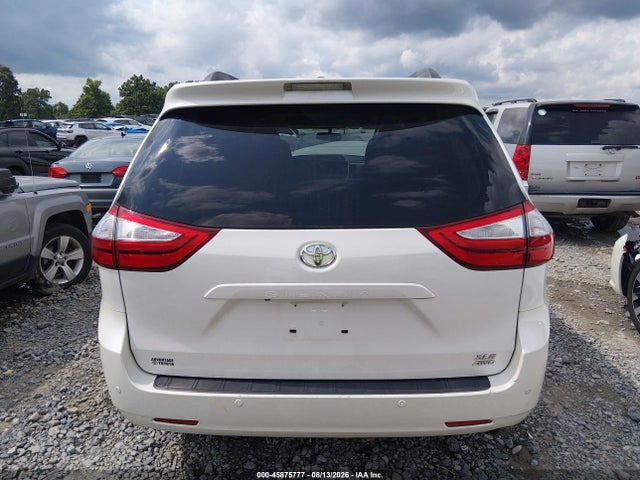 45875777 :رقم المزاد ، 5TDDZ3DC3HS156104 vin ، 2017 Toyota Sienna Xle 7 Passenger مزاد بيع