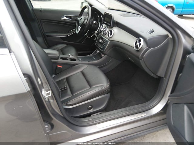 WDCTG4EBXFJ132397 Mercedes-Benz GLA 250