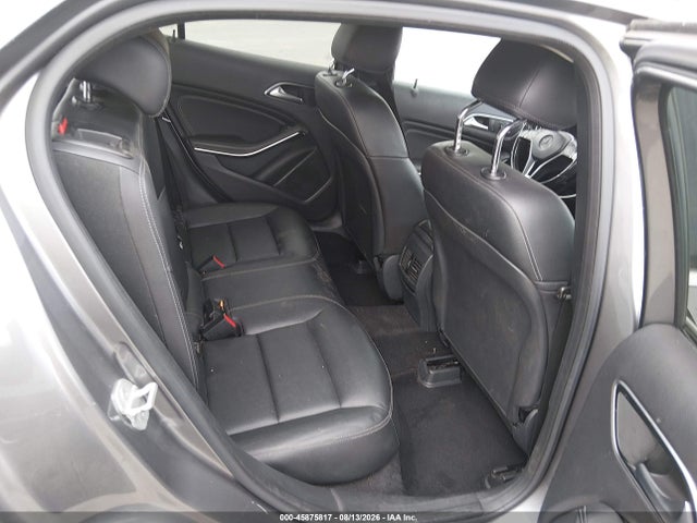 WDCTG4EBXFJ132397 Mercedes-Benz GLA 250