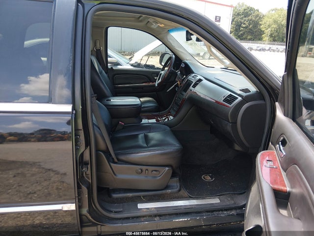 45875884 :رقم المزاد ، 1GYEC63877R308039 vin ، 2007 Cadillac Escalade مزاد بيع