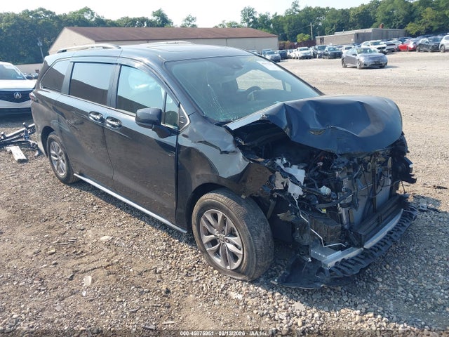 2026 Toyota Sienna Xle მანქანა იყიდება აუქციონზე, vin: 5TDYRKEC0TS324879, აუქციონის ნომერი: 45875951