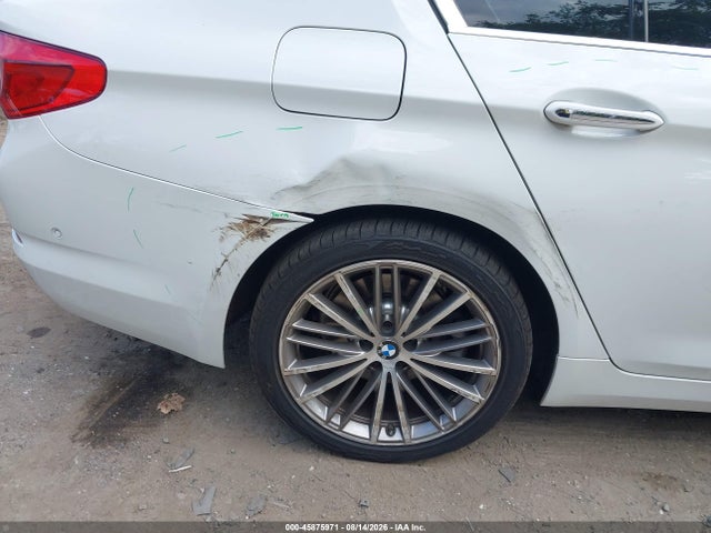 2017 Bmw 530i Xdrive მანქანა იყიდება აუქციონზე, vin: WBAJA7C33HWA70178, აუქციონის ნომერი: 45875971