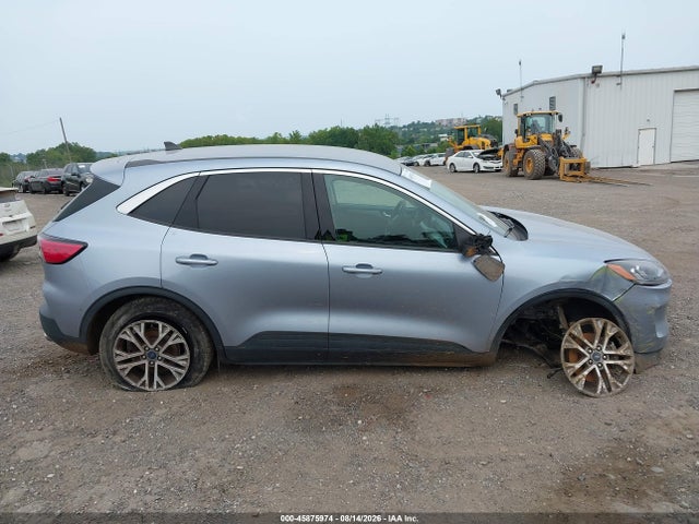 1FMCU9H98NUB18687 Ford ESCAPE SEL