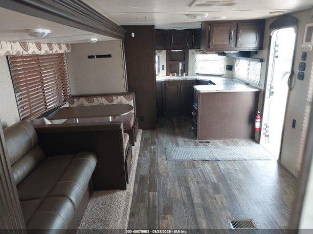2016 Forest River Cherokee M-274vfk მანქანა იყიდება აუქციონზე, vin: 4X4TCKD22GX121331, აუქციონის ნომერი: 45876003