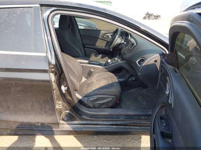 Chrysler 200 Limited 2016 1C3CCCAB0GN107475 Image 5