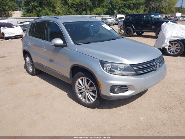 45876192 :رقم المزاد ، WVGBV7AX5CW558423 vin ، 2012 Volkswagen Tiguan Se مزاد بيع