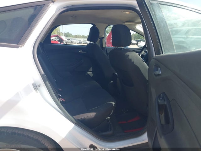 1FADP3K25HL224782 Ford FOCUS SE