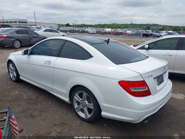 Продаж на аукціоні авто 2014 Mercedes-benz C 250, vin: WDDGJ4HB5EG328804, номер лоту: 45876276
