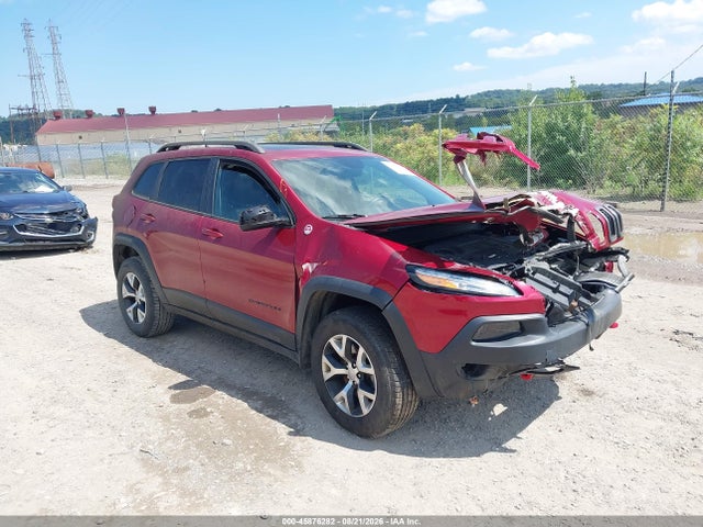 2015 Jeep Cherokee Trailhawk მანქანა იყიდება აუქციონზე, vin: 1C4PJMBS2FW649810, აუქციონის ნომერი: 45876282