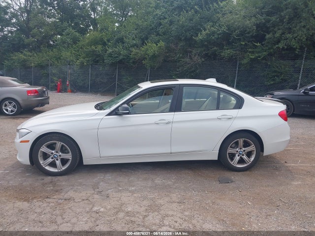 BMW 320i Xdrive 2014 WBA3C3C57EF983516 Image 14