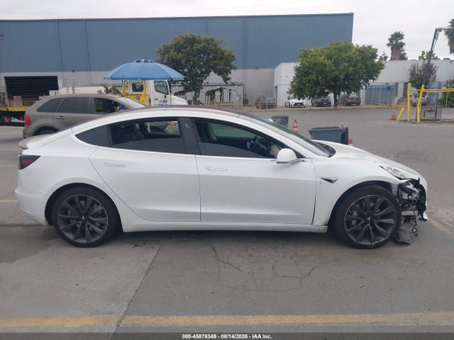 Aukcja sprzedaży 2018 Tesla Model 3 Long Range/mid Range, vin: 5YJ3E1EA7JF008332, numer aukcji: 45876349